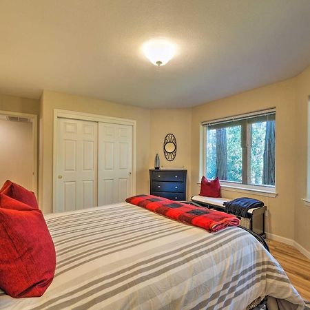 Convenient Apt With Fire Pit About Half-Mi To Lake! Гровленд Екстер'єр фото