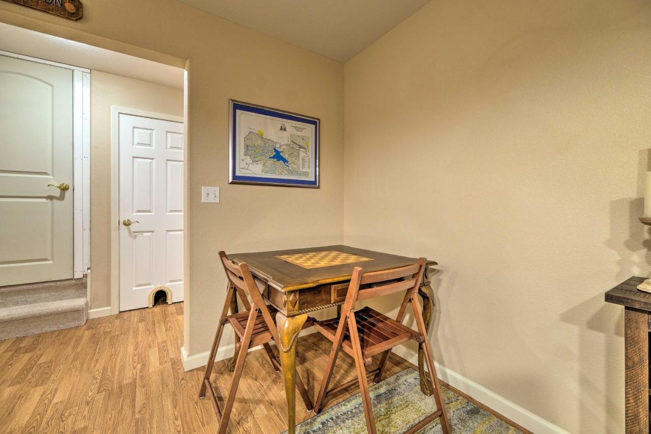 Convenient Apt With Fire Pit About Half-Mi To Lake! Гровленд Екстер'єр фото